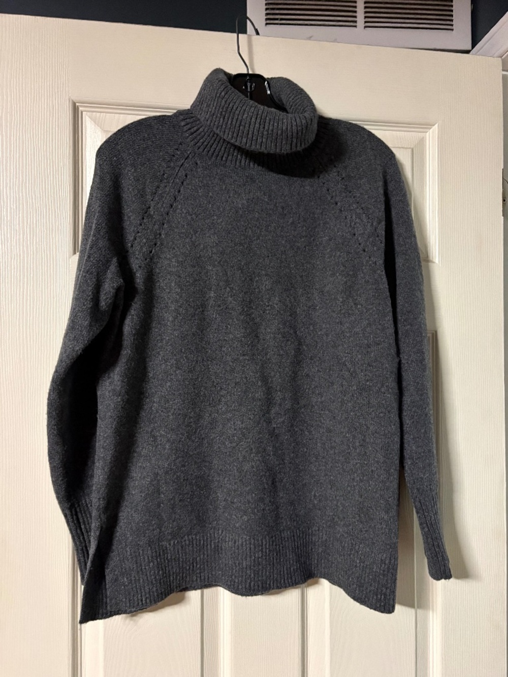 GAP turtleneck